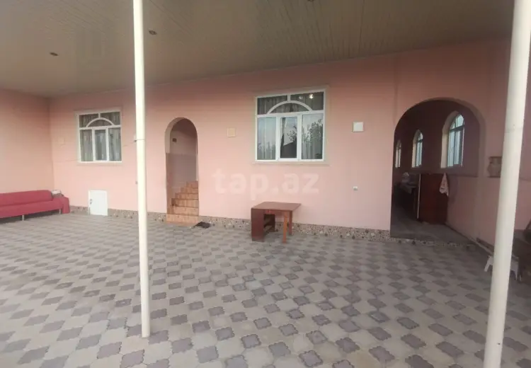 3 otaqlı mənzil , Şəki