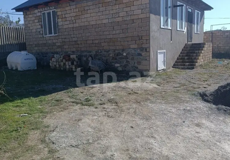 3 otaqlı mənzil , Şəki