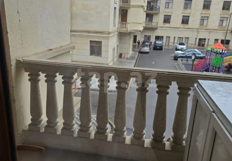 3 otaqlı mənzil , Bakı