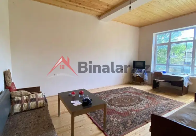 4 otaqlı mənzil Satılır, Quba
