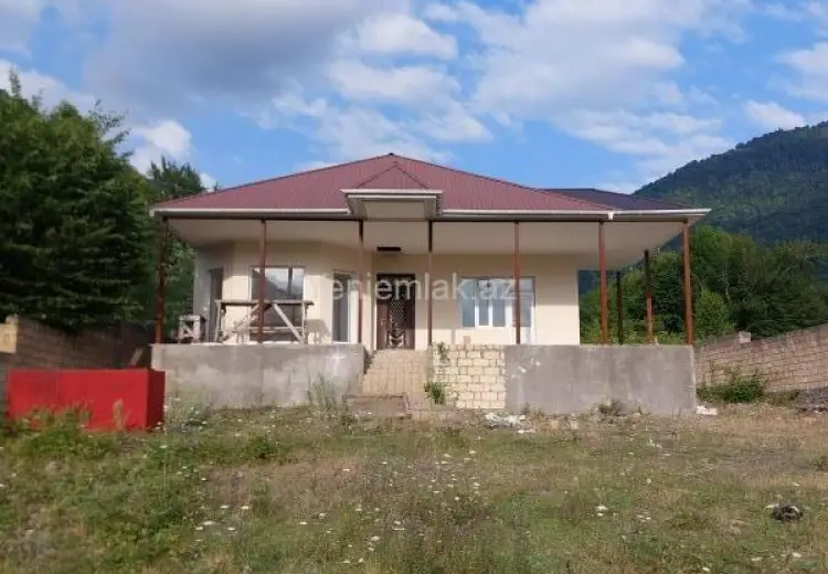 5 otaqlı mənzil Satılır, Qəbələ