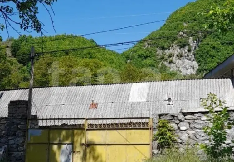 3 otaqlı mənzil , Oğuz