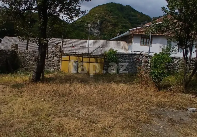 3 otaqlı mənzil , Oğuz
