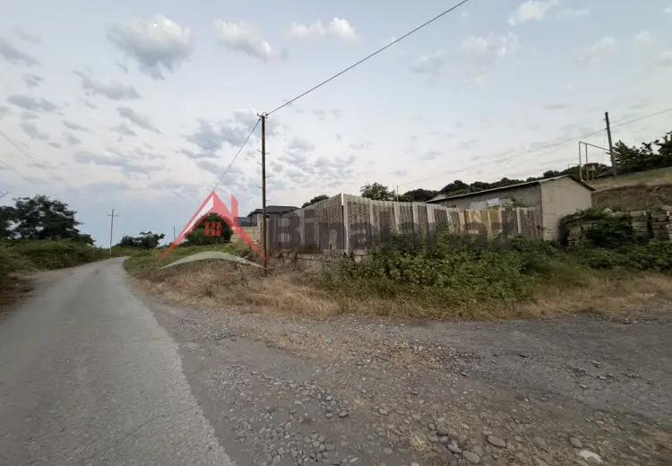 7 sot Torpaq Satılır, Xaçmaz