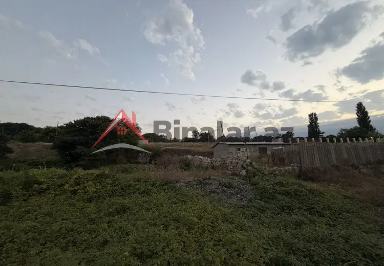7 sot Torpaq Satılır, Xaçmaz