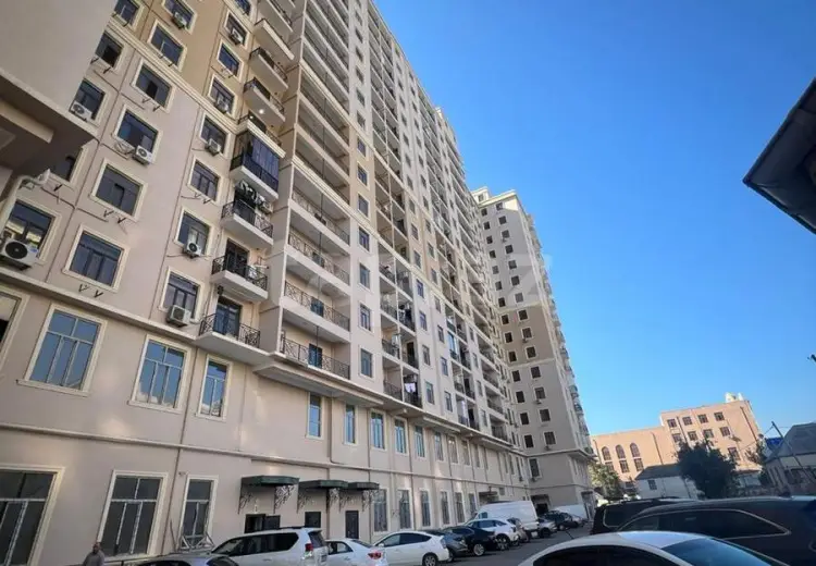 3 otaqlı mənzil , Bakı