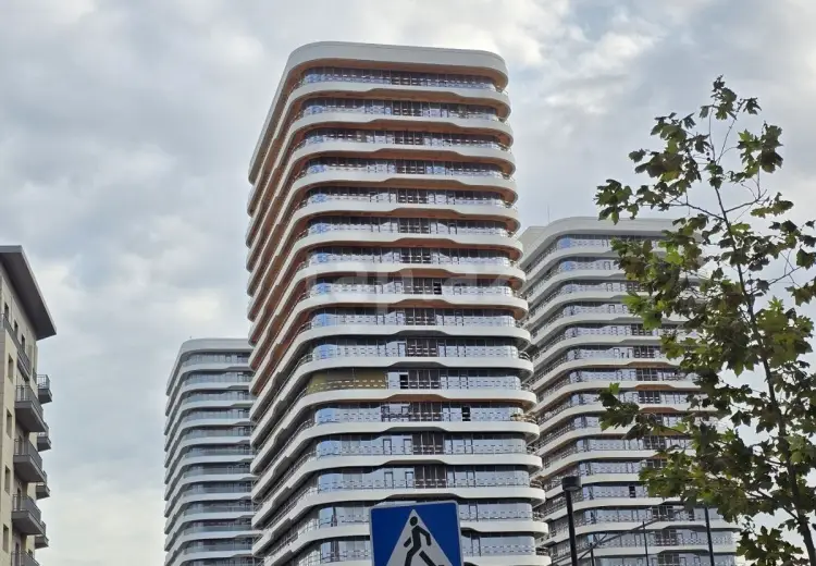 3 otaqlı mənzil , Bakı