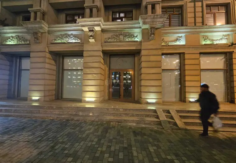 160 m² Obyekt / Ofis Kirayə (aylıq), Montin qəs., Nərimanov, Bakı