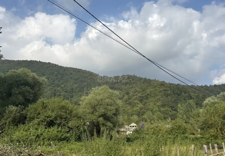 5 sot Torpaq Satılır, Qəbələ