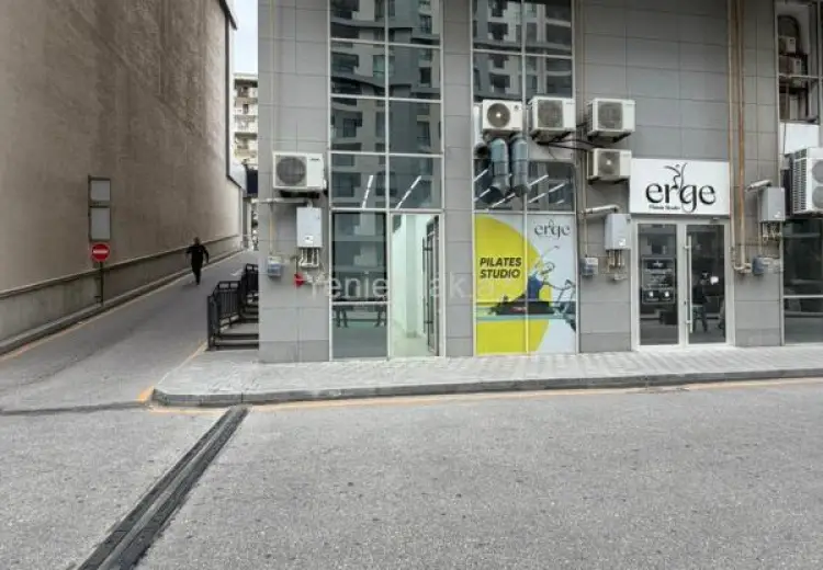 67 m² Obyekt / Ofis Satılır, Xətai, Bakı