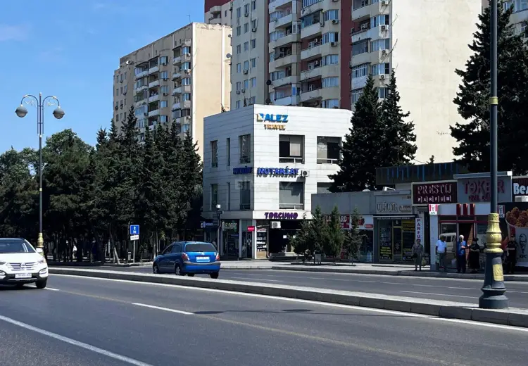 15 m² Obyekt / Ofis Satılır, Laçın