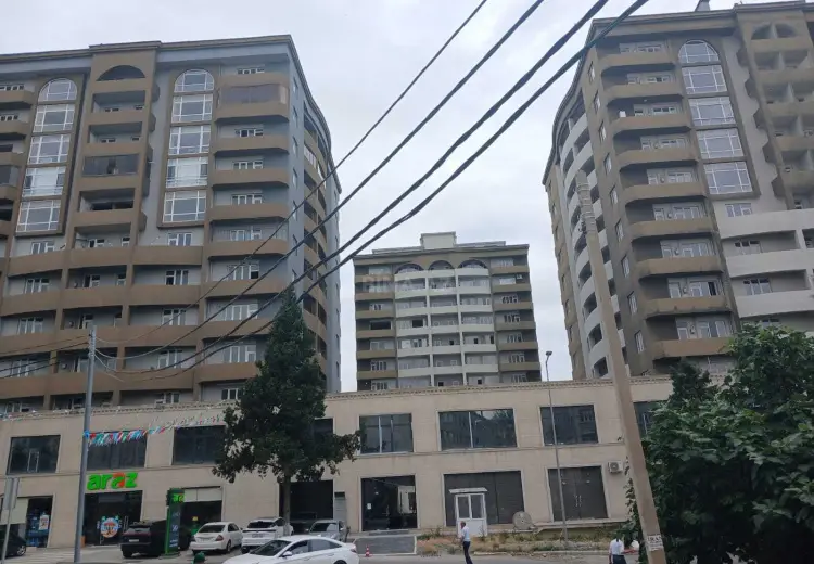 4 otaqlı mənzil Satılır, Gəncə