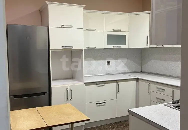 3 otaqlı mənzil Kirayə (aylıq), Bakı