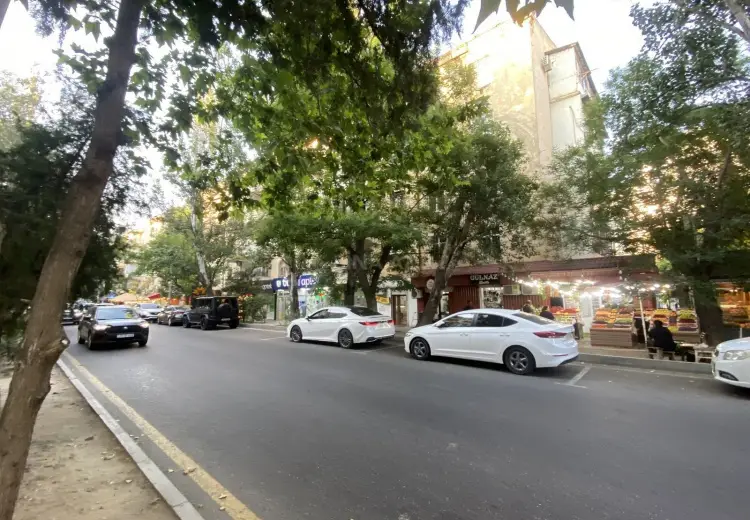 70 m² Obyekt / Ofis Satılır, Yasamal, Bakı
