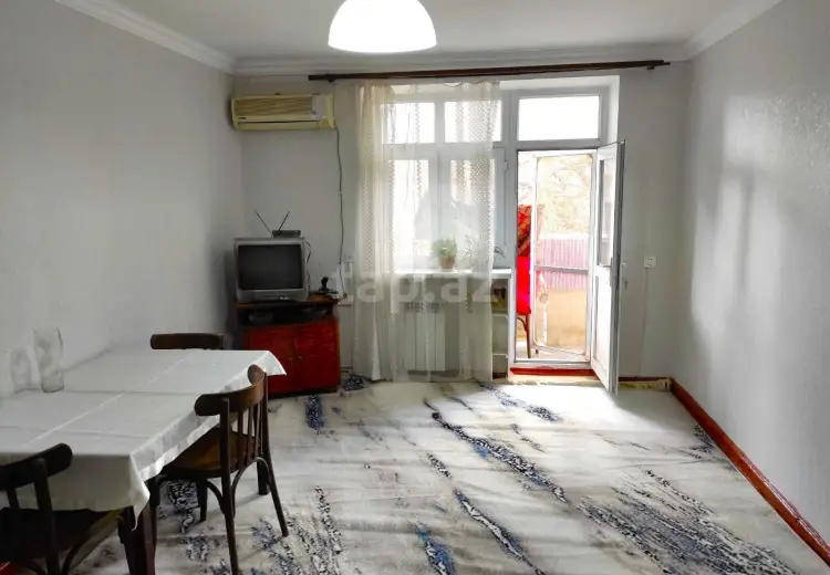 3 otaqlı mənzil , Bakı