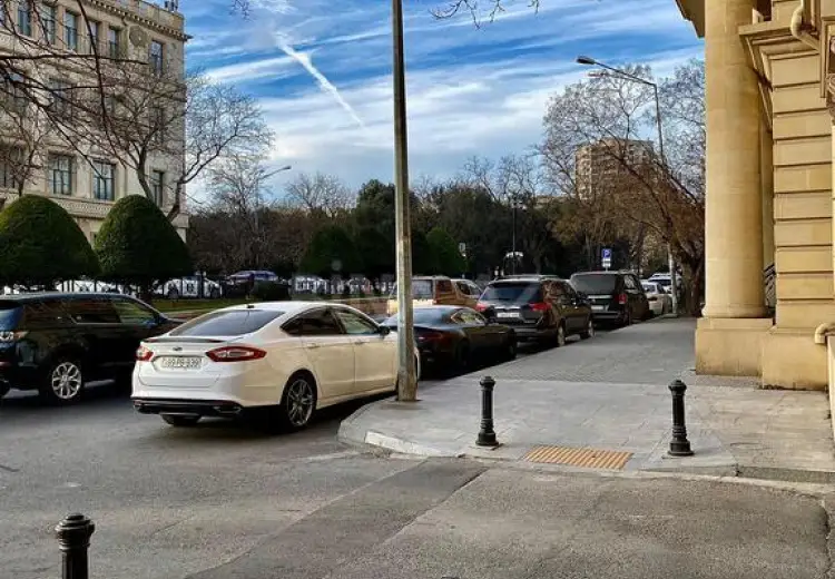 75 m² Obyekt / Ofis Satılır, Nəsimi, Bakı