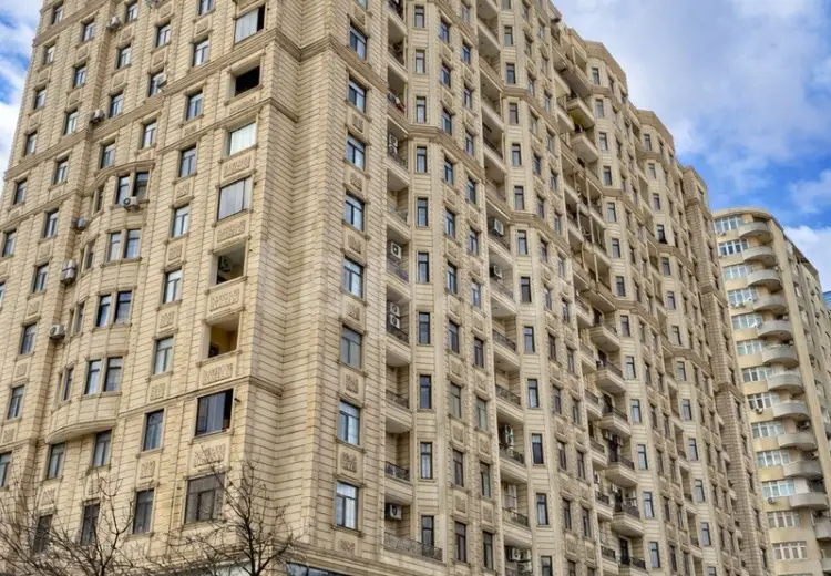 3 otaqlı mənzil , Bakı