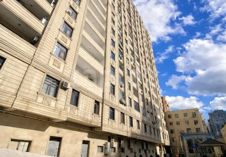 3 otaqlı mənzil , Bakı