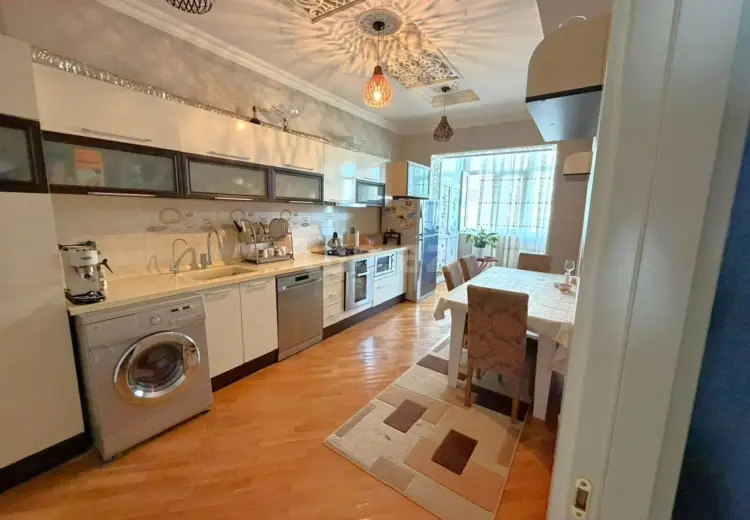 3 otaqlı mənzil , Bakı