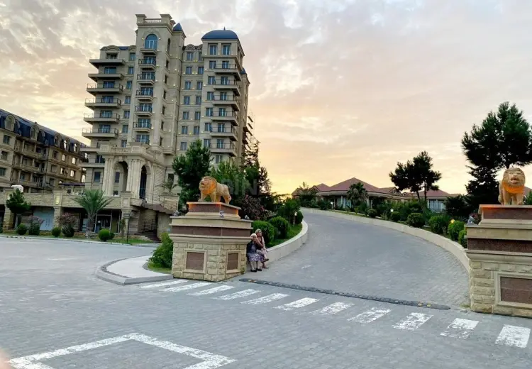 3 otaqlı mənzil Satılır, Şıxov qəs., Səbail, Bakı