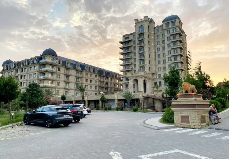 3 otaqlı mənzil Satılır, Şıxov qəs., Səbail, Bakı