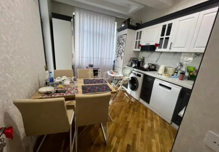 3 otaqlı mənzil , Bakı
