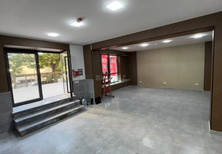 320 m² Obyekt / Ofis Kirayə (aylıq), Səbail, Bakı