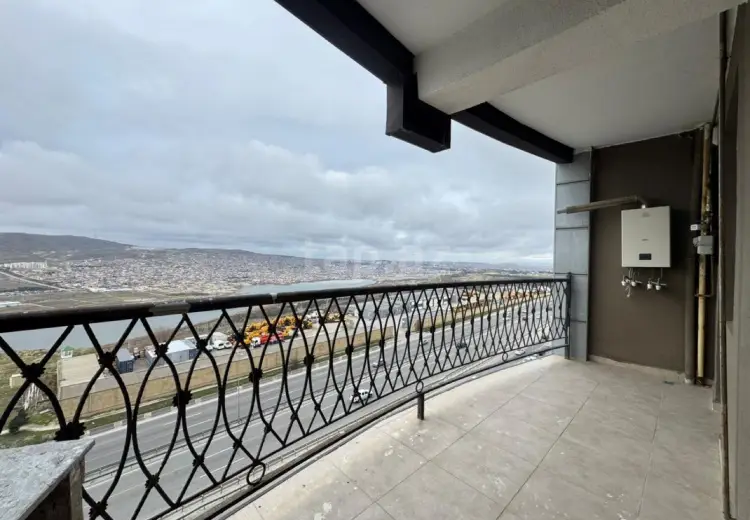 3 otaqlı mənzil , Bakı