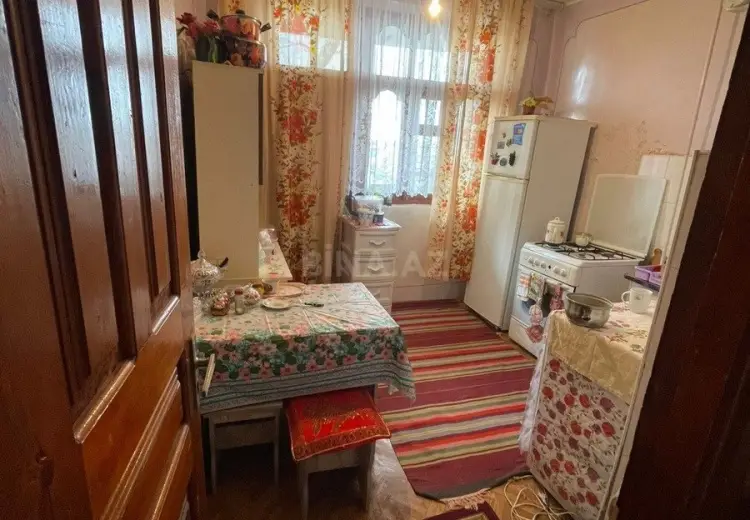 5 otaqlı mənzil Satılır, Gəncə