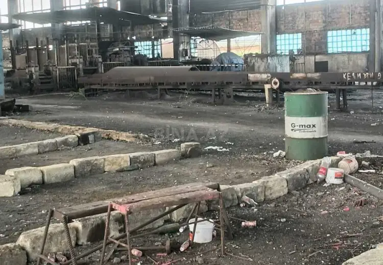 1000 m² Obyekt / Ofis Satılır, Şirvan