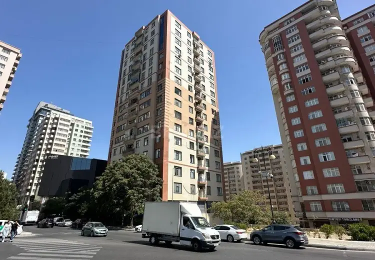 4 otaqlı mənzil Satılır, Yasamal, Bakı