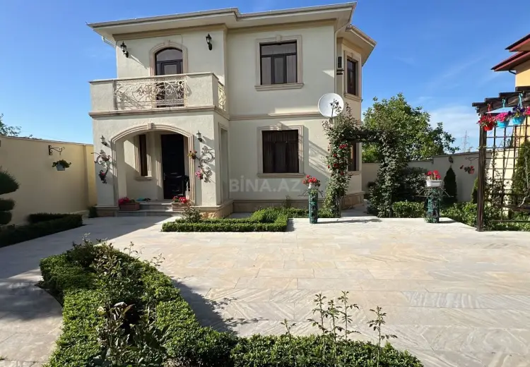 4 otaqlı mənzil Satılır, Quba