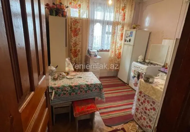 5 otaqlı mənzil Satılır, Gəncə