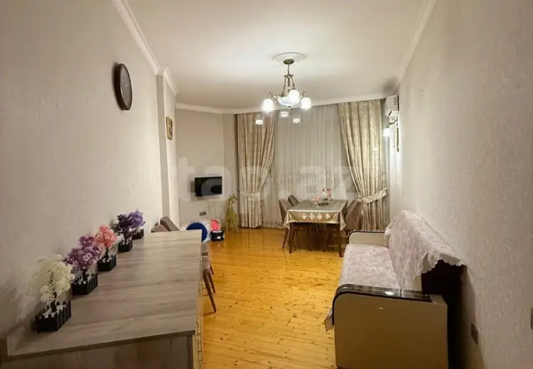 3 otaqlı mənzil , Səbail, Bakı