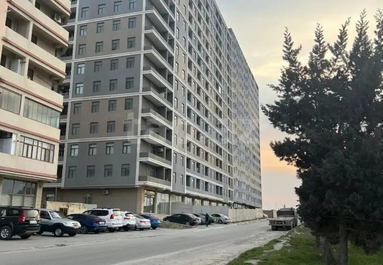3 otaqlı mənzil , Bakı