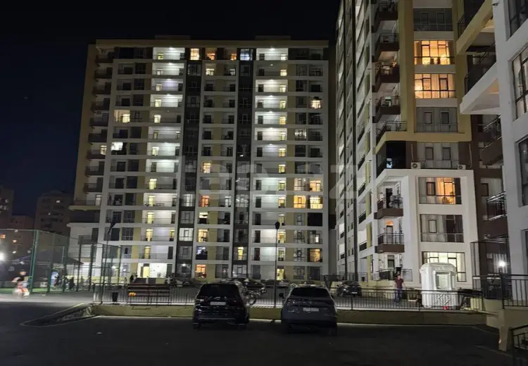 3 otaqlı mənzil , Bakı