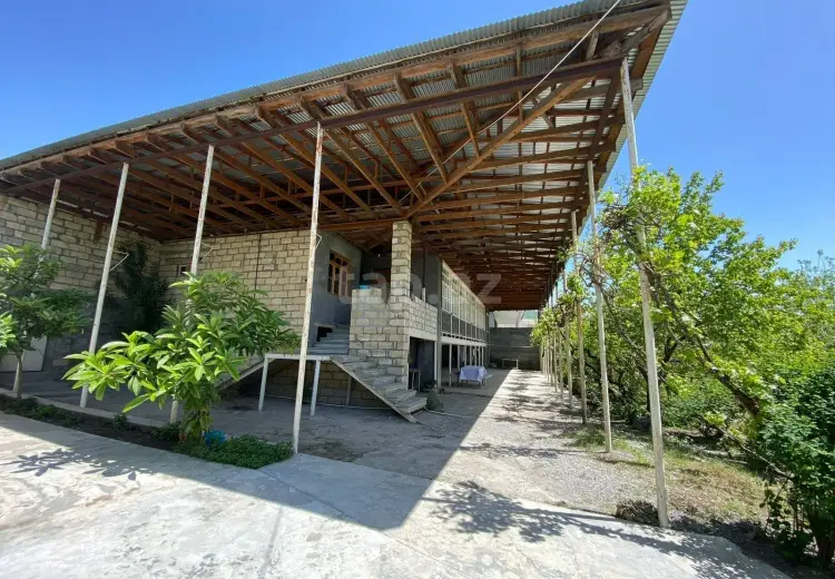 3 otaqlı mənzil , Şəki