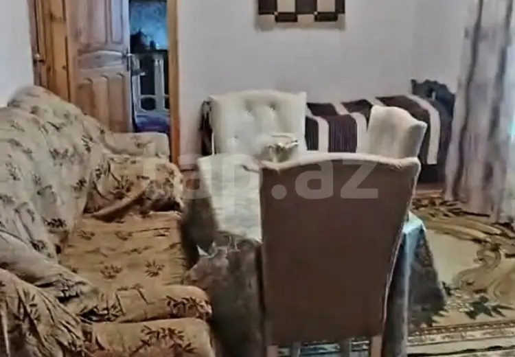 3 otaqlı mənzil , Şəki