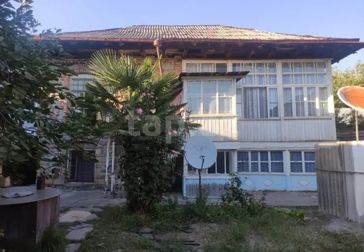 3 otaqlı mənzil , Şəki