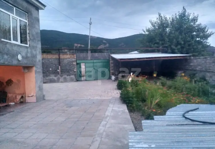 3 otaqlı mənzil , Şəki