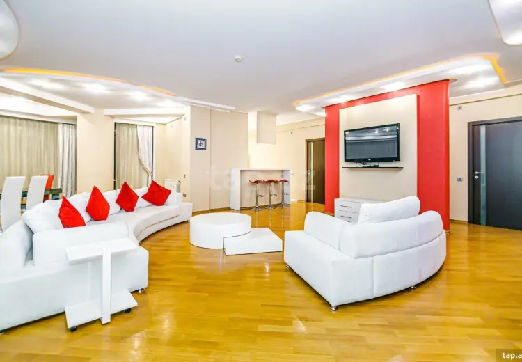 3 otaqlı mənzil Kirayə (günlük), Bakı