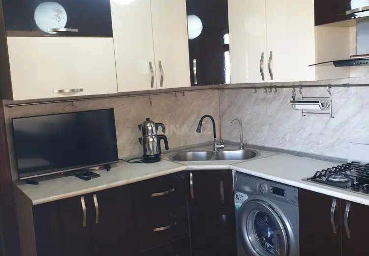 3 otaqlı mənzil Satılır, Yeni Günəşli qəs., Suraxanı, Bakı