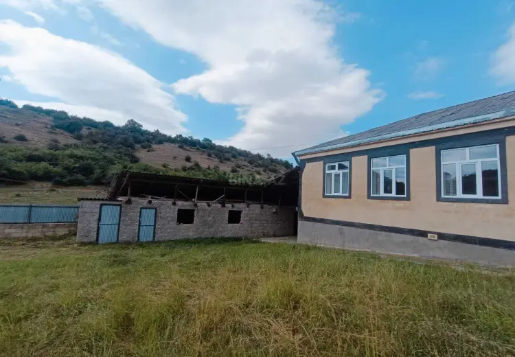 4 otaqlı mənzil Satılır, Qusar