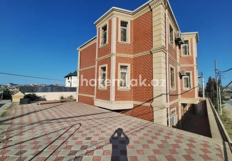7 otaqlı mənzil Satılır, Bakı