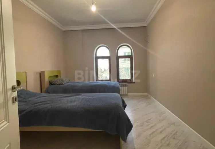 10 otaqlı mənzil Satılır, Nizami, Bakı
