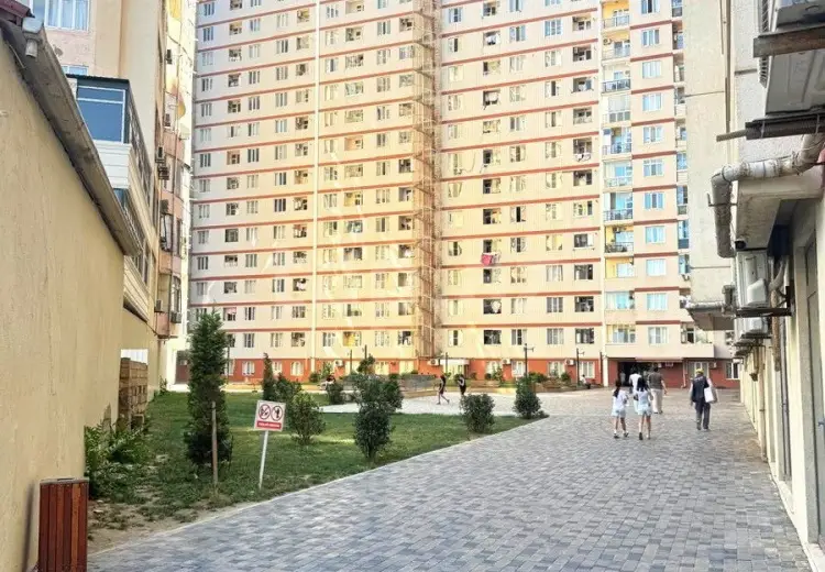 3 otaqlı mənzil , Bakı