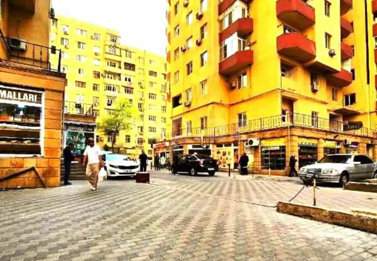 3 otaqlı mənzil , Bakı