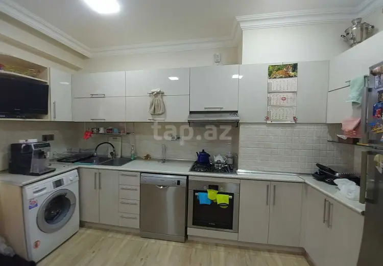 3 otaqlı mənzil , Bakı