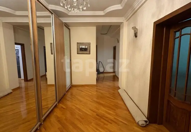 3 otaqlı mənzil , Bakı
