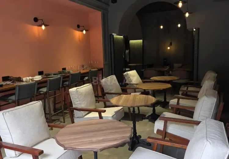 100 m² Obyekt / Ofis Kirayə (aylıq), Nizami, Bakı